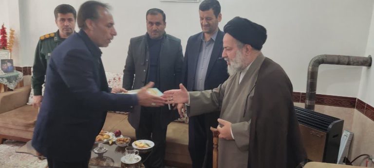 خانواده های جانبازان اسوه صبر و مقاومت هستند