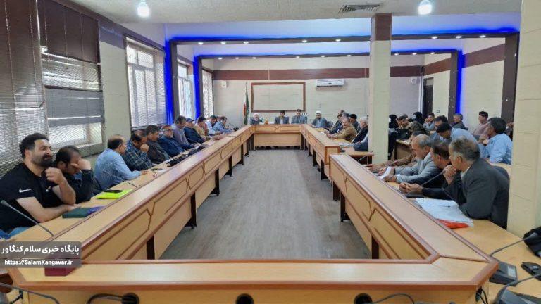 جلسهی هم اندیشی نماینده مردم کنگاور در مجلس با دهیاران و شورای اسلامی روستایی