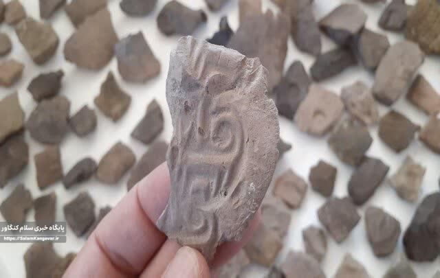 کشف ۴هزار مُهر گِلی ۵ هزار ساله در “تپه تیلینه” کرمانشاه
