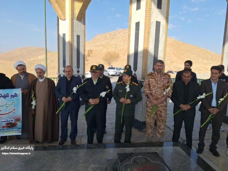 گلزار شهدای گمنام کنگاور غبار روبی و عطرافشانی شد